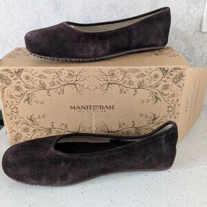 Manitobah Mukluks Earth Moccasin Suede Dark Brown